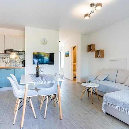 New 4 Star Apartment M&A In Town Црес Экстерьер фото